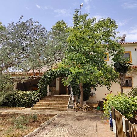 Cortijo Los Conquistadores Лусена-дель-Пуэрто Экстерьер фото