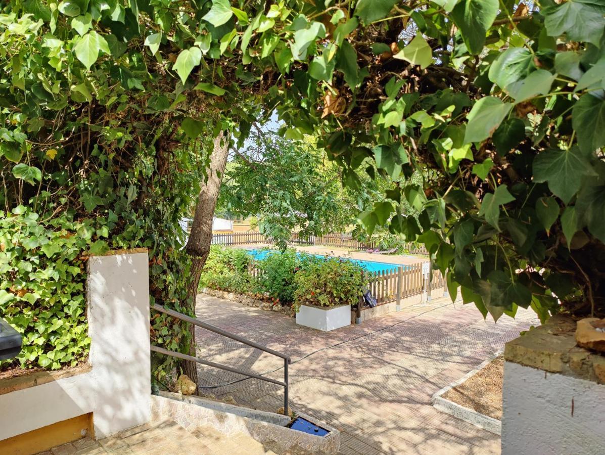 Cortijo Los Conquistadores Лусена-дель-Пуэрто Экстерьер фото
